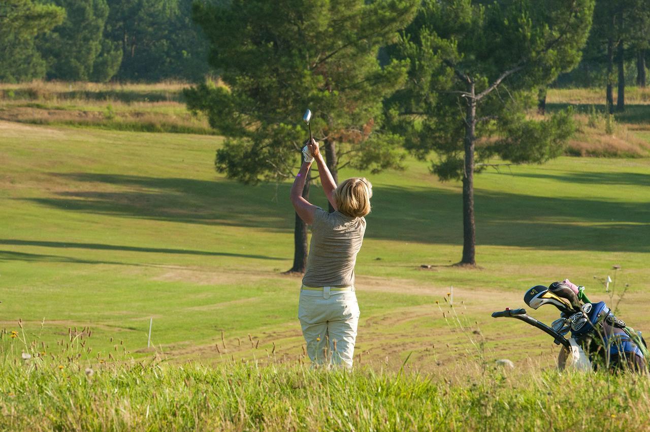 Les Maisons Du Golf D'Armagnac Eauze Екстериор снимка